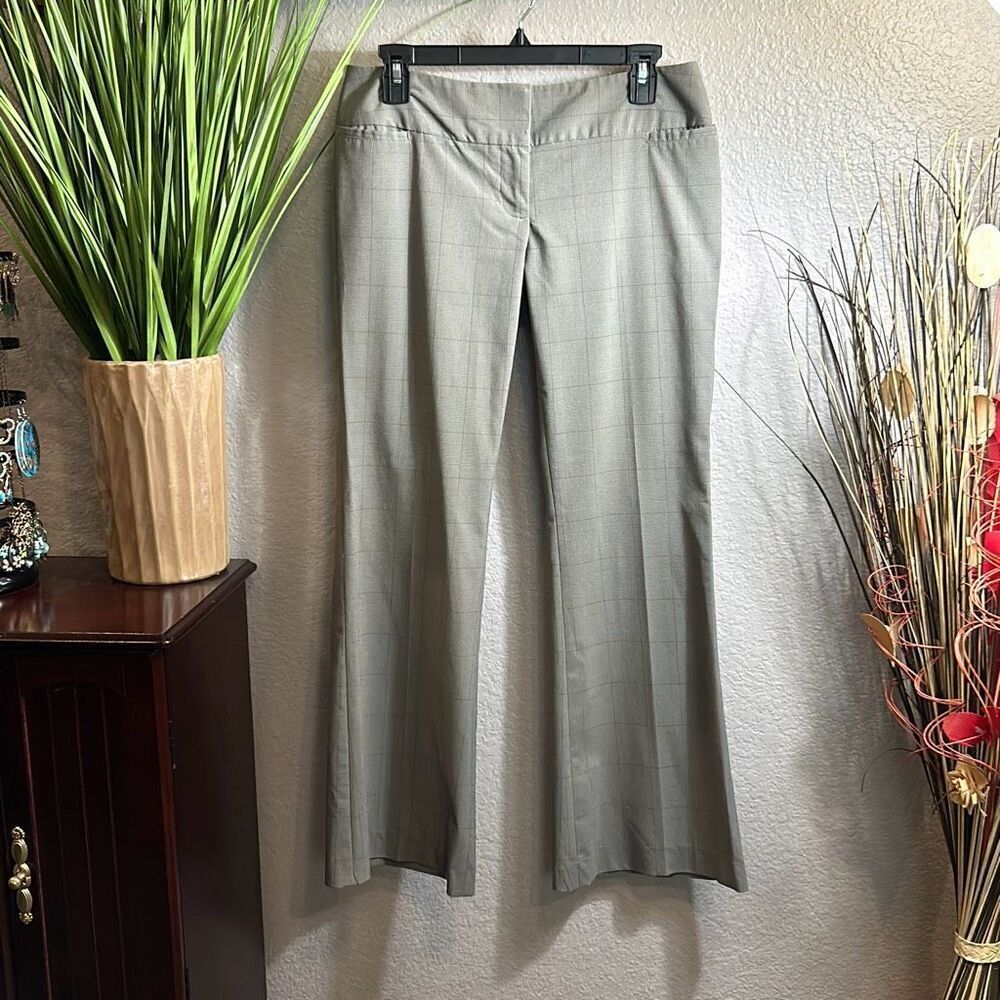 B6/3 Express design studio women’s olive green checkered dress pants size 4
